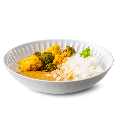 Indick&aacute; zeleninov&aacute; korma s r&yacute;ž&iacute; a pečenou zeleninou
